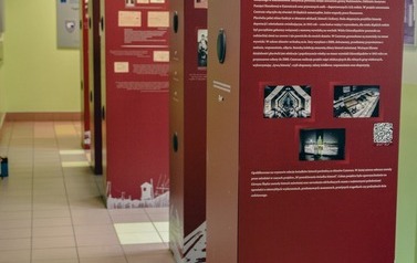 Odsłonięcie tablicy upamiętniającej ofiary Tragedii G&oacute;rnośląskiej w Marklowicach 34