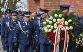 Upamiętnienie funkcjonariuszy Policji Państwowej oraz Policji Wojew&oacute;dztwa Śląskiego pochodzących z Marklowic 7