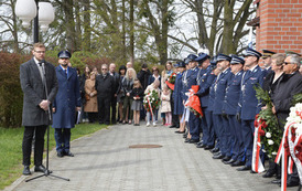Upamiętnienie funkcjonariuszy Policji Państwowej oraz Policji Wojew&oacute;dztwa Śląskiego pochodzących z Marklowic 10