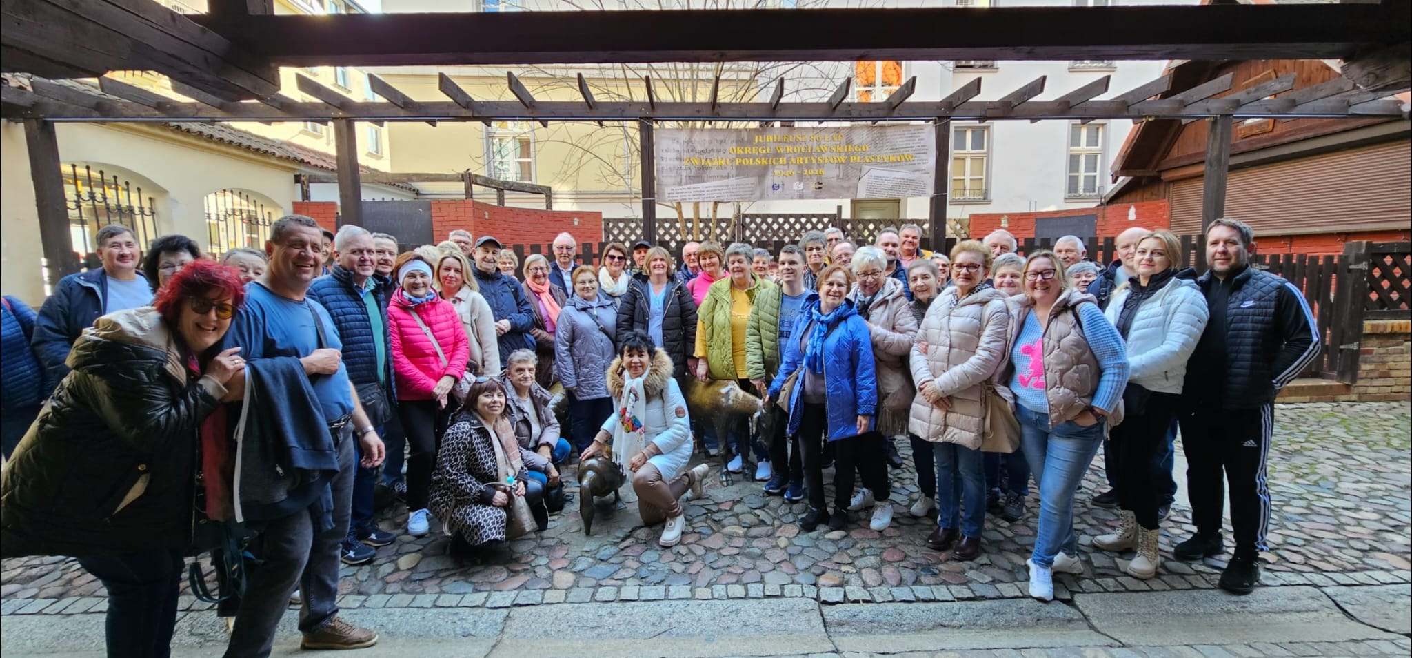 Uczestnicy wycieczki do Wrocławia ze Stowarzyszenia "Seniorzy Razem"